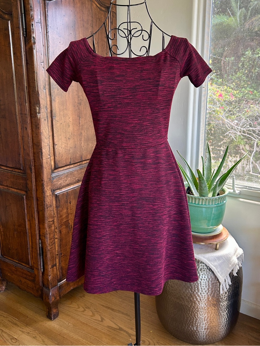 Aqua by Bloomingdales Short Sleeve Fit & Flare Skater Dress in Plum Space Dye S